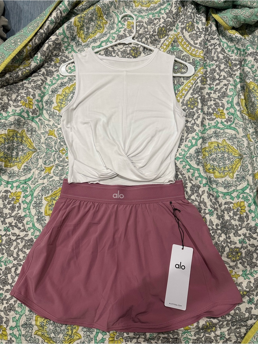 ALO Yoga Mauve Active Skort and all cover tank set